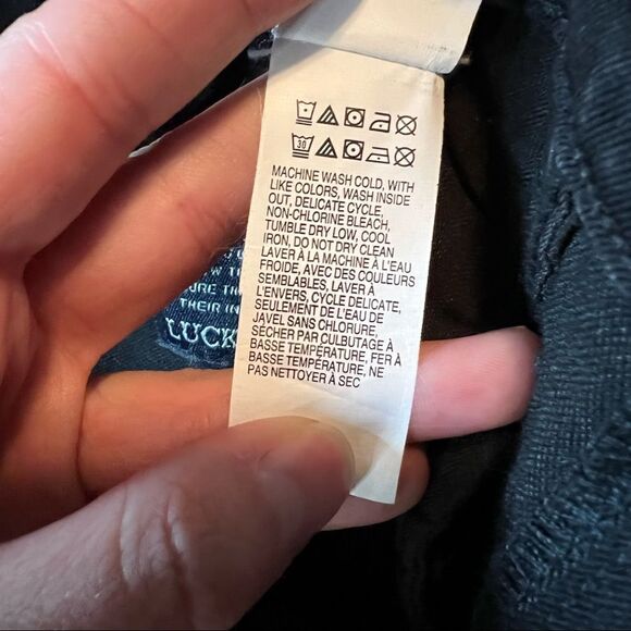 Lucky brand black Sofia skinny jeans. Size 26 - Picture 9 of 15